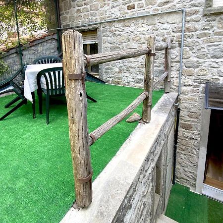 Апартаменты Locanda Del Buon Cammino Кьюзи-делла-Верна Экстерьер фото