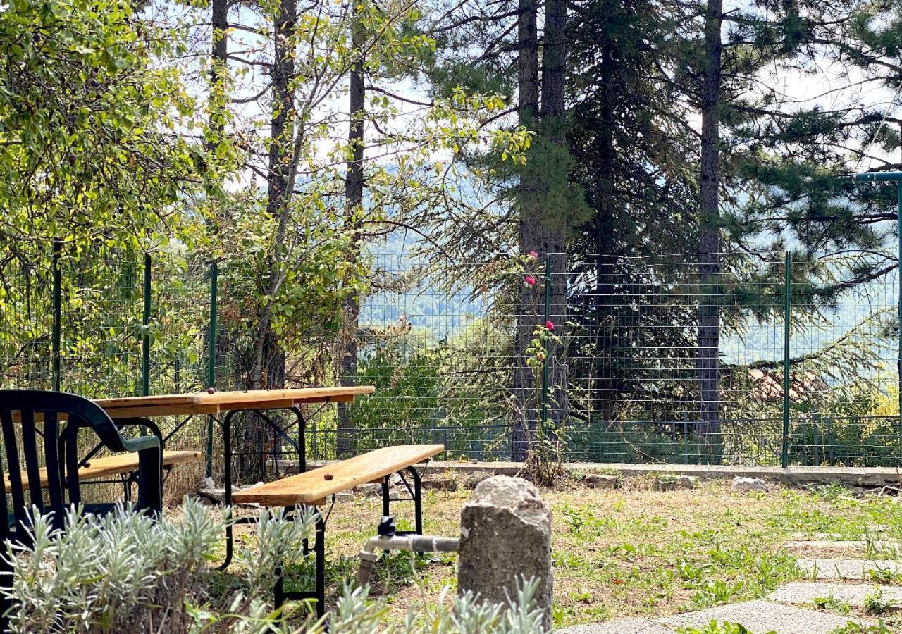 Апартаменты Locanda Del Buon Cammino Кьюзи-делла-Верна Экстерьер фото