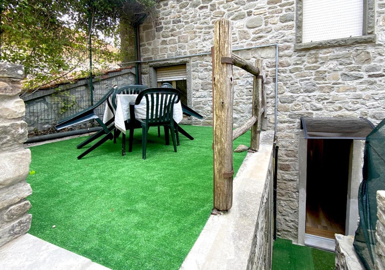 Апартаменты Locanda Del Buon Cammino Кьюзи-делла-Верна Экстерьер фото